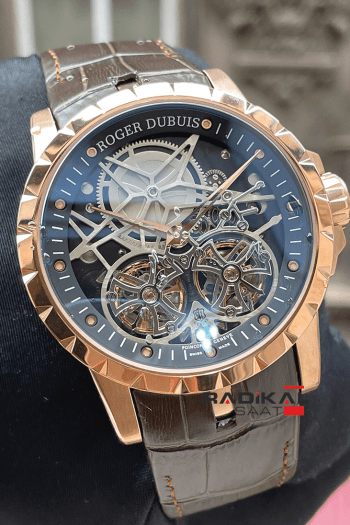 replika roger dubuis excalibur